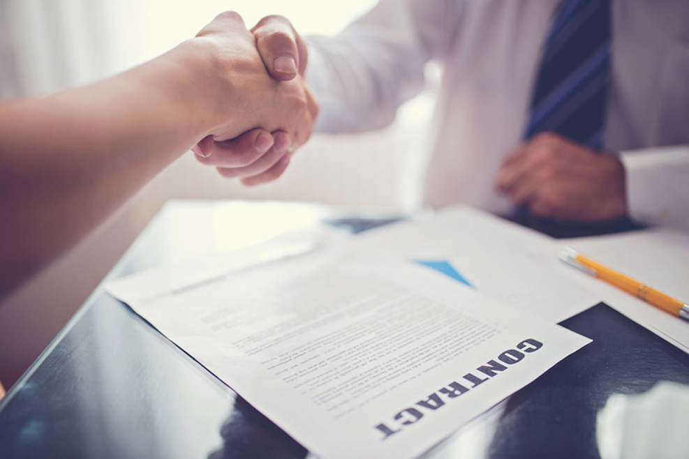 contract Mobilier la comandă